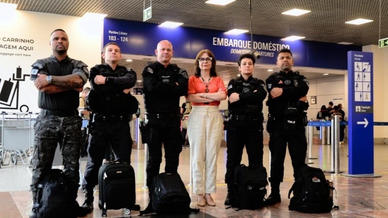 A equipe embarcou na terça-feira (12) para participar da mobilização