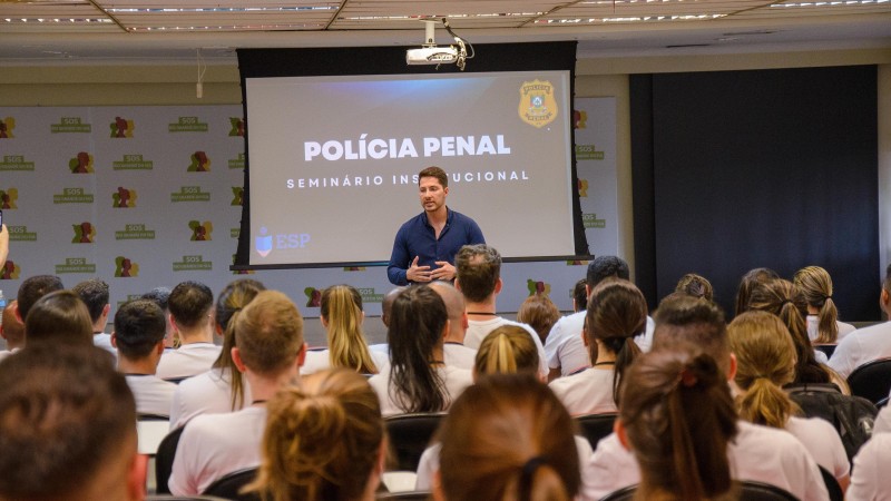 O superintendente da Polícia Penal, Mateus Schwartz, deu as boas-vindas aos novos servidores