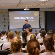 O superintendente da Polícia Penal, Mateus Schwartz, deu as boas-vindas aos novos servidores